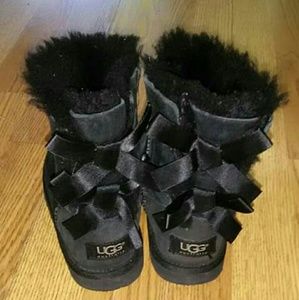 Bailey Bow Uggs